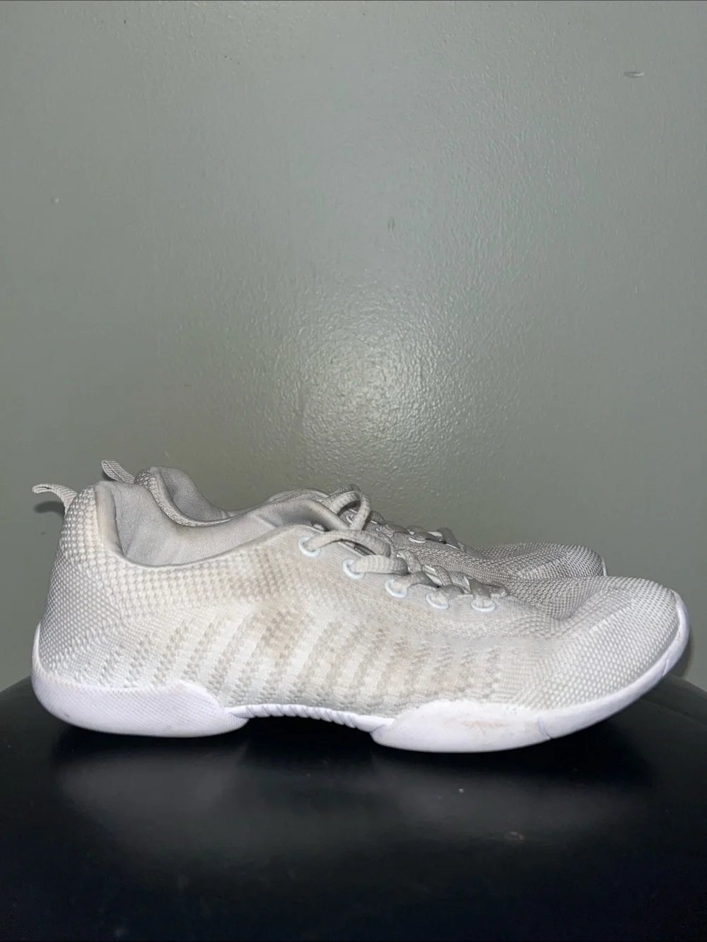 BAXINIER Girls Cheer Shoes Breathable Youth Cheer Competition Sneakers size 7